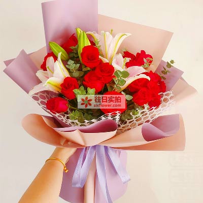 滨州18朵红玫瑰百合，真情相守一生
